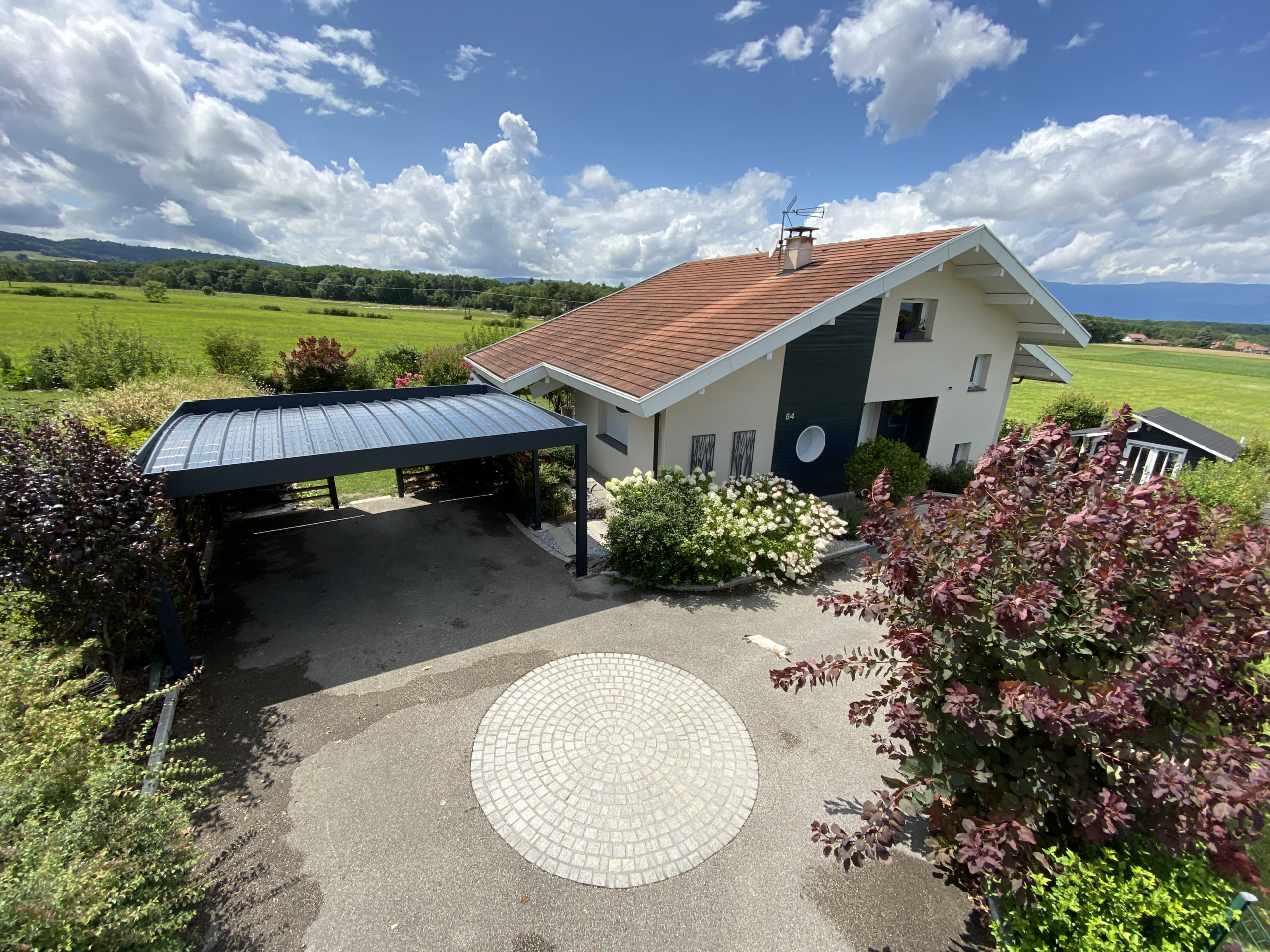 Carport double indépendant à Feigères, abri voiture sur-mesure abri voiture autoporte pour protection des vehicules a feigeres 2 scaled 1