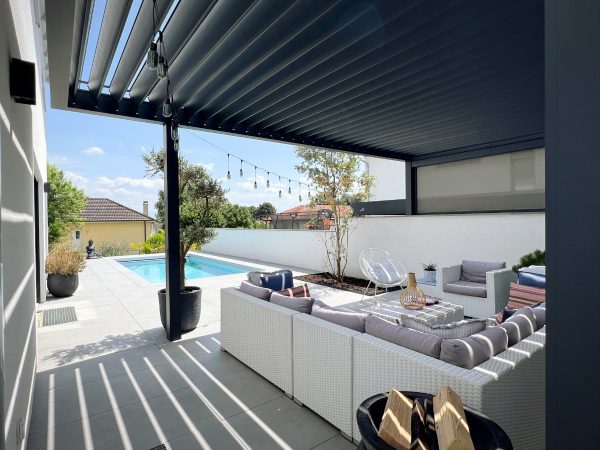 pergola lames orientables sur mesure alu chavanne des bois suisse 1